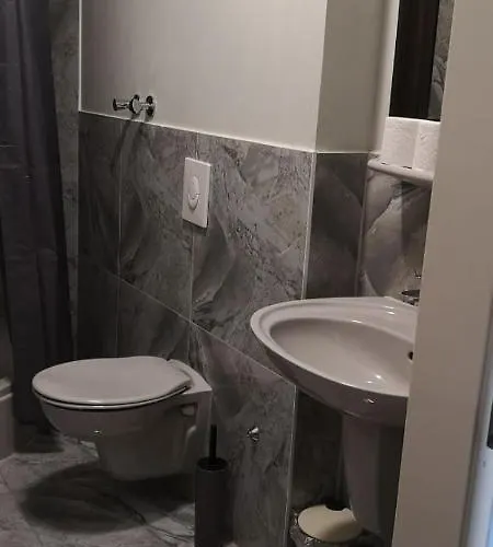 Apartment Hotel City Inn 2*