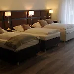City 2* كولونيا